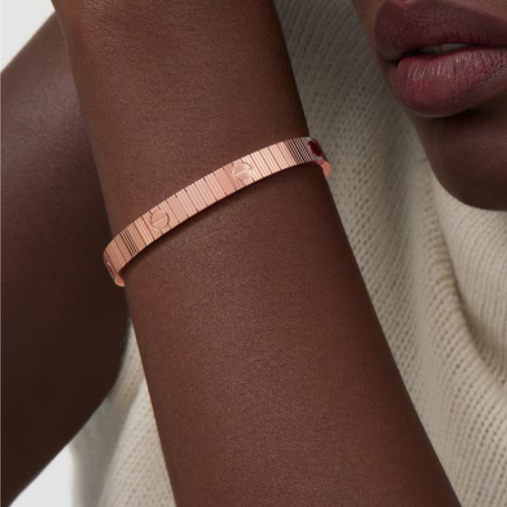 Cartier Rose Gold Ribbed Ring - Picture 12 of 12